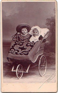 История детских колясок в фотографиях - 1901 год