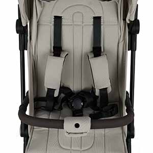 Компактная коляска Pituso Q3